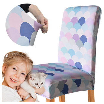 STUHLBEZUG mit Muster aus pastellfarbenen Kreisen