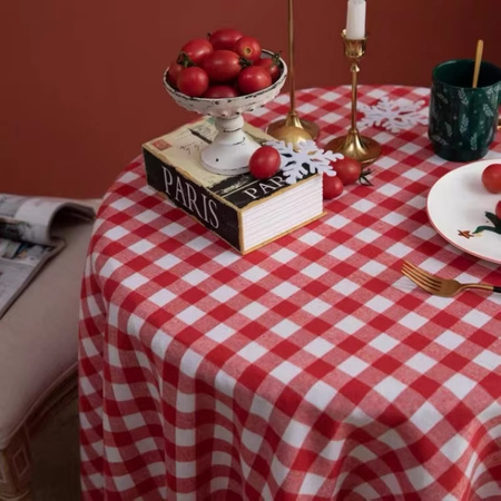 Tischdecke mit rotem Karo – nach Maß
